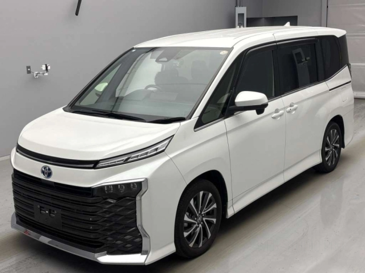 TOYOTA VOXY ZWR90W 2023