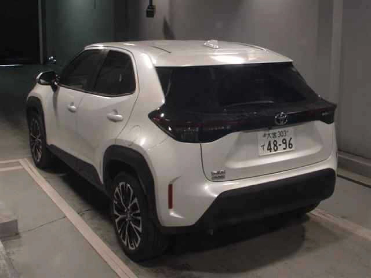 TOYOTA YARIS CROSS