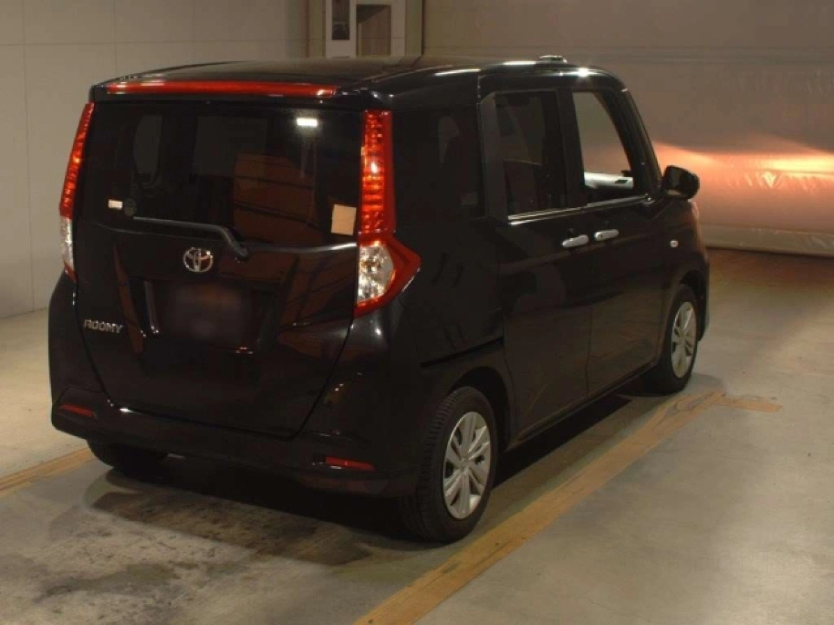TOYOTA ROOMY