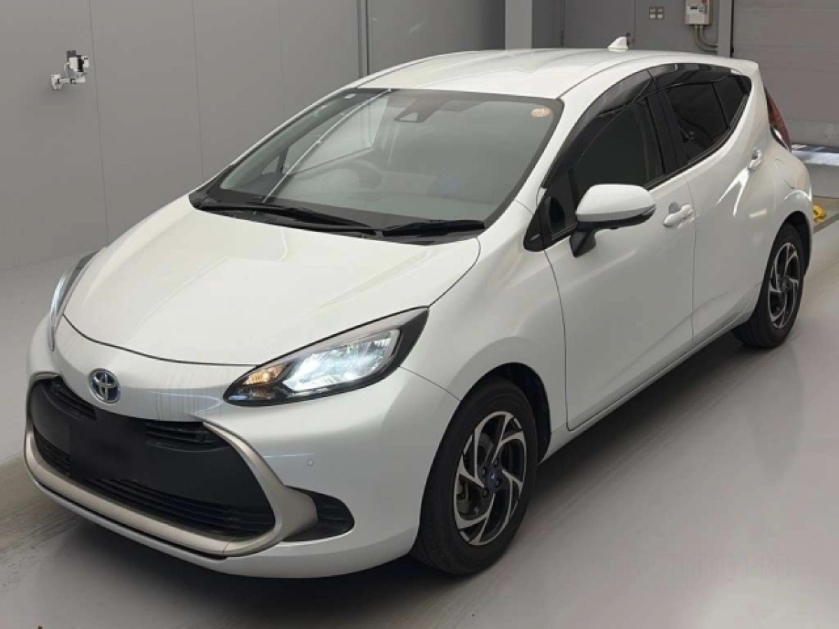 TOYOTA AQUA MXPK11 2022