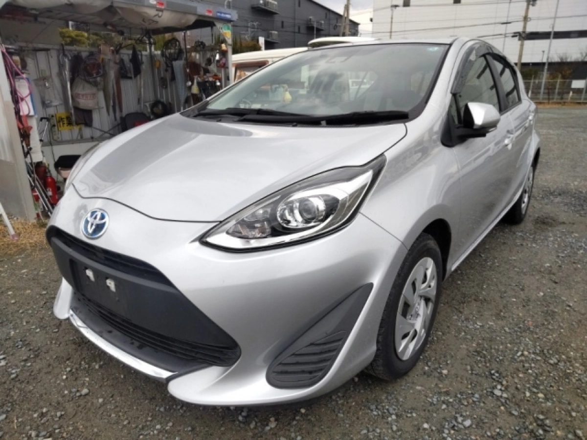 TOYOTA AQUA NHP10 2022