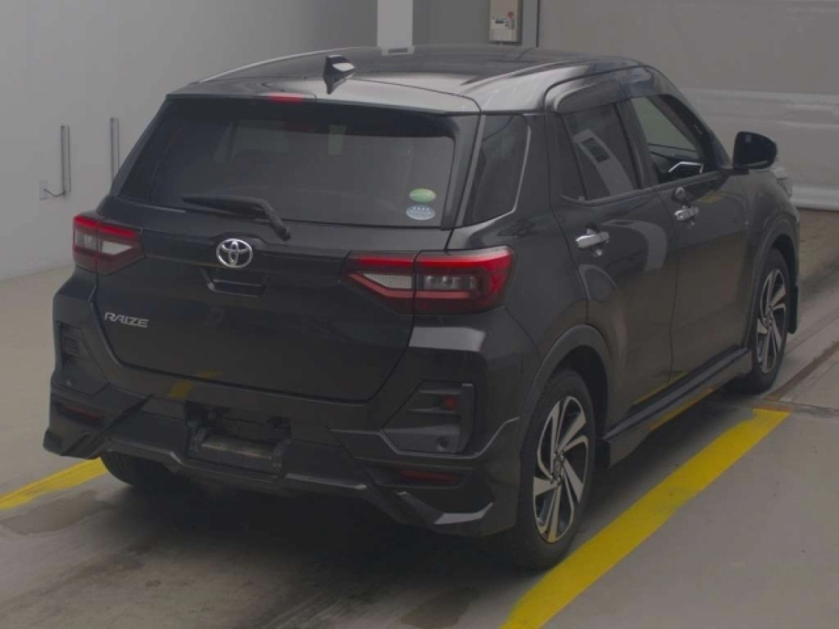 TOYOTA RAIZE