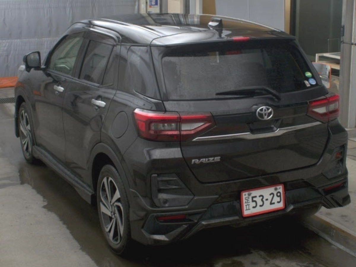 TOYOTA RAIZE