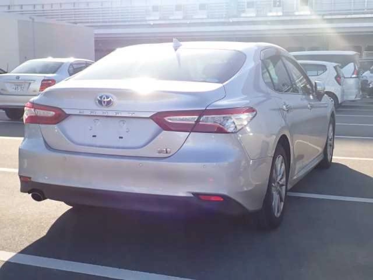 TOYOTA CAMRY