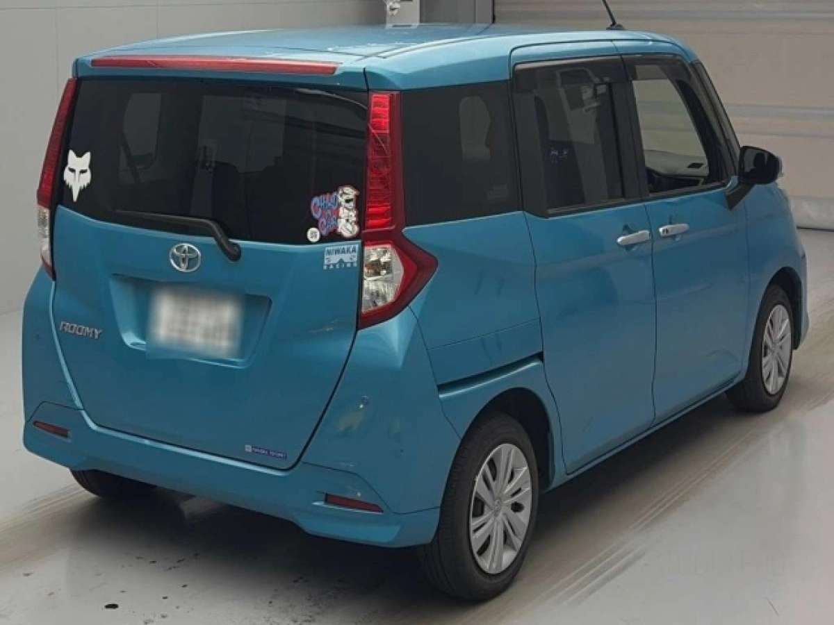 TOYOTA ROOMY
