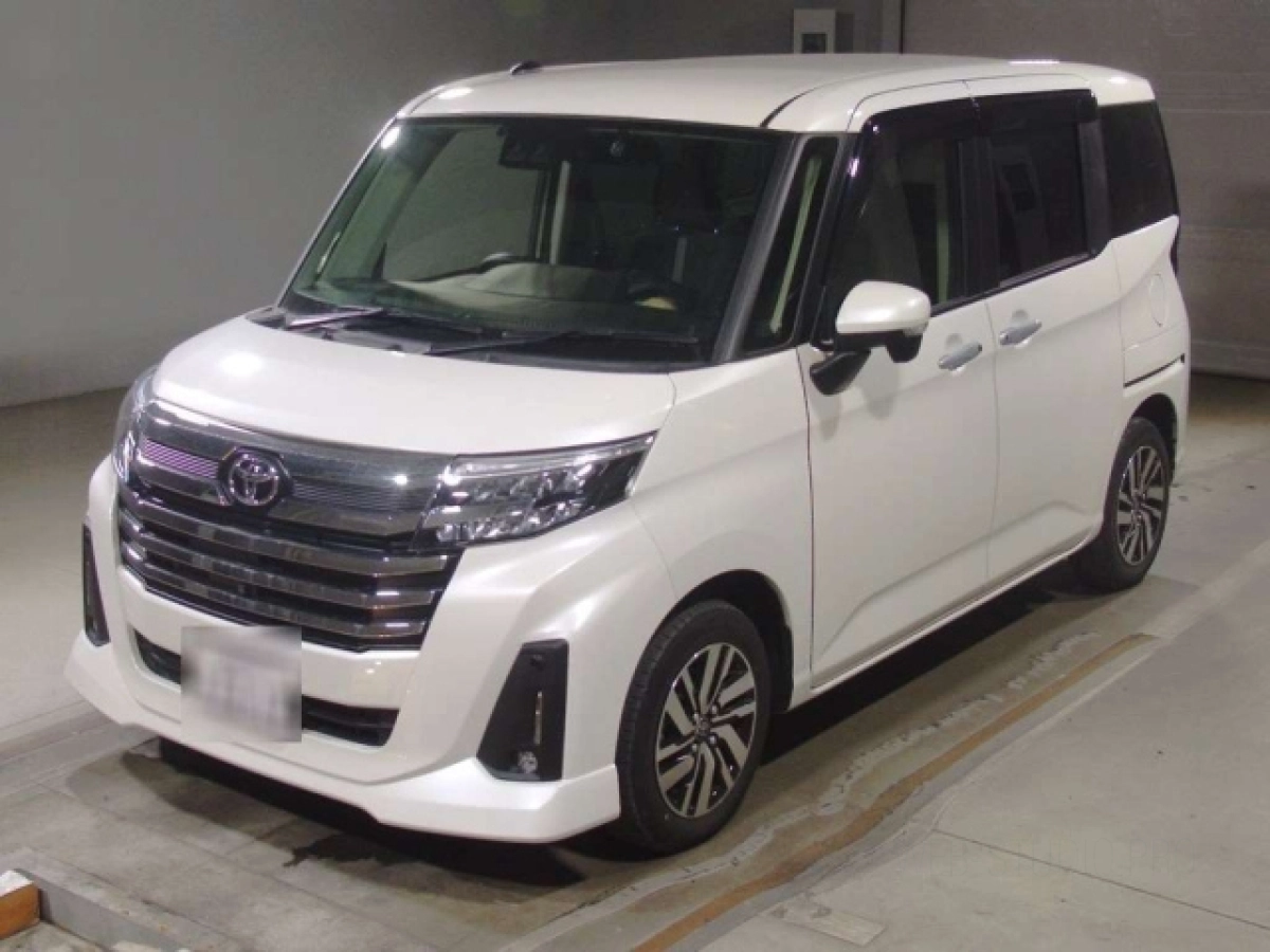 TOYOTA ROOMY M900A 2023