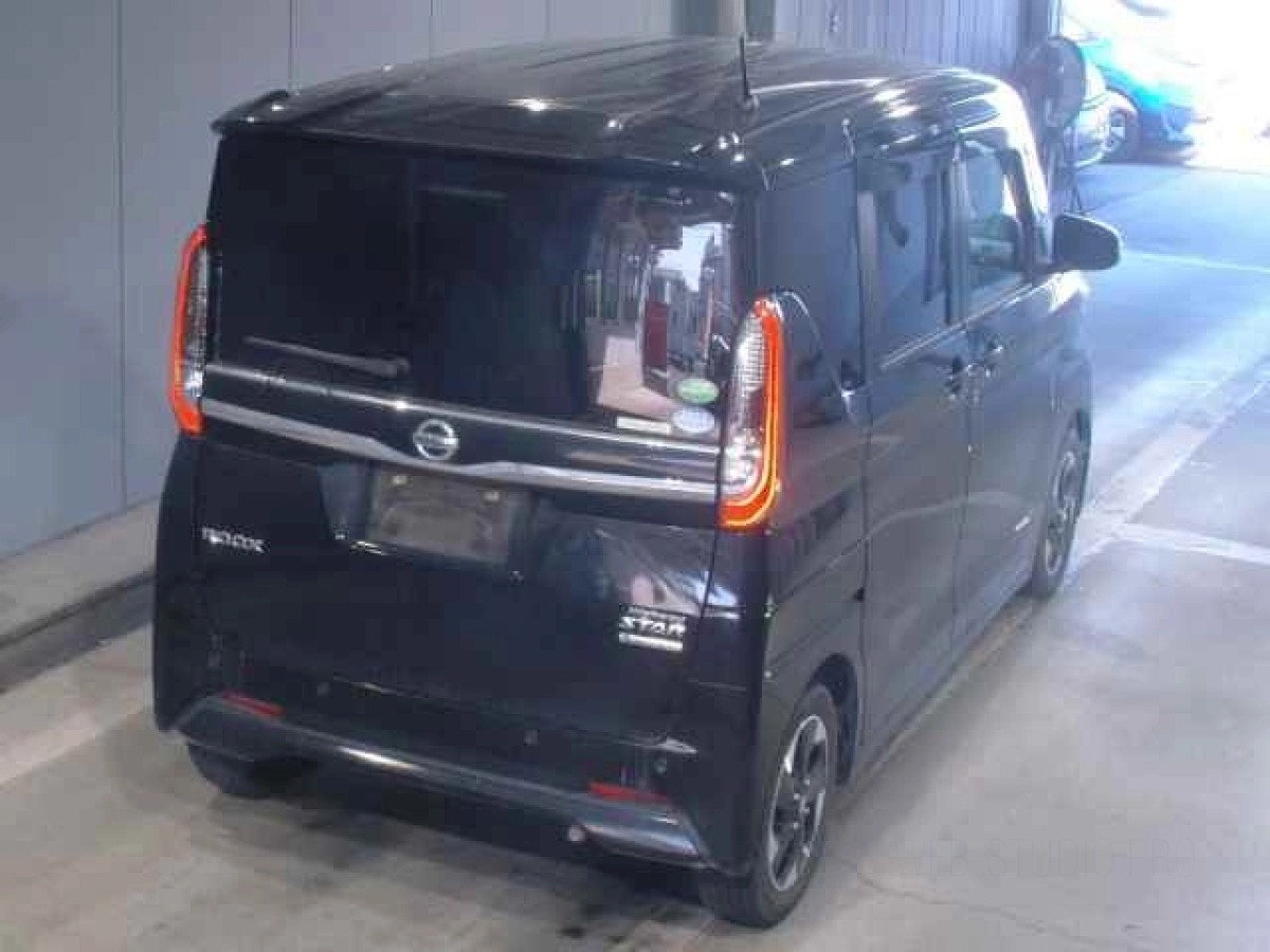 NISSAN ROOX