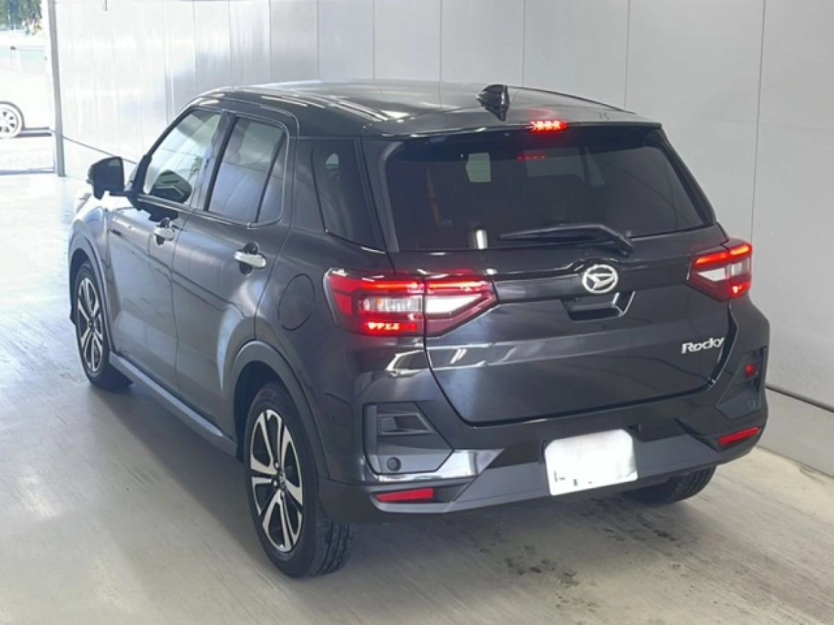DAIHATSU ROCKY