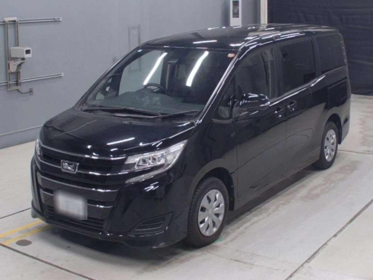 TOYOTA NOAH ZRR80G 2020