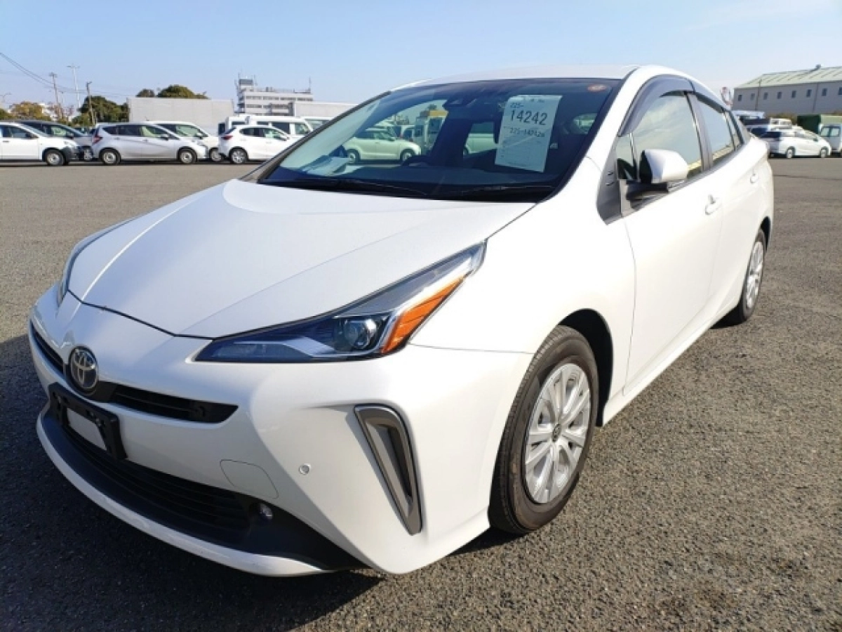 TOYOTA PRIUS ZVW51 2022