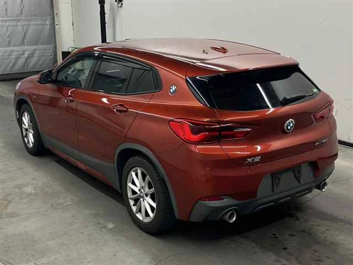 BMW X2
