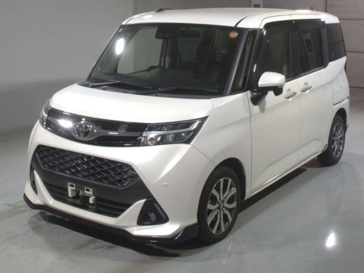 TOYOTA TANK M900A 2019