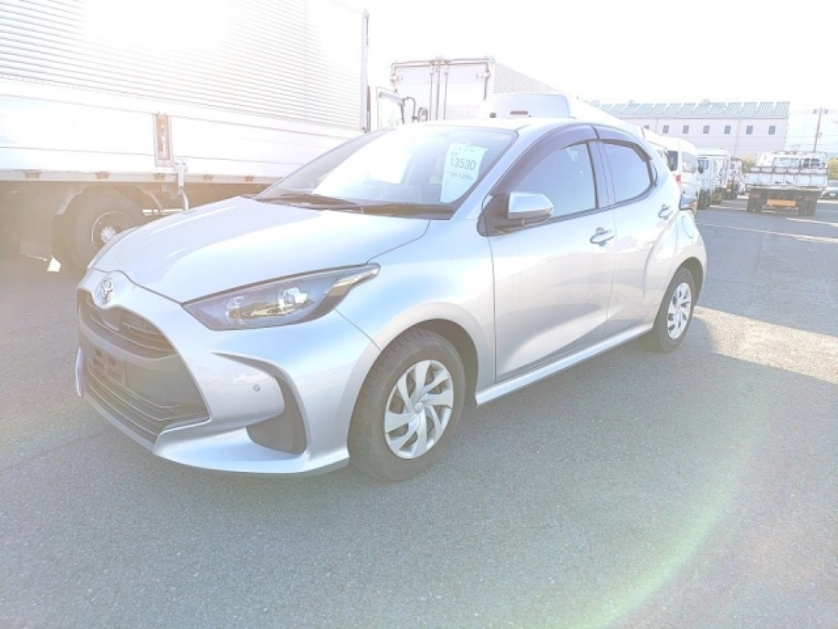 TOYOTA YARIS MXPA10 2023