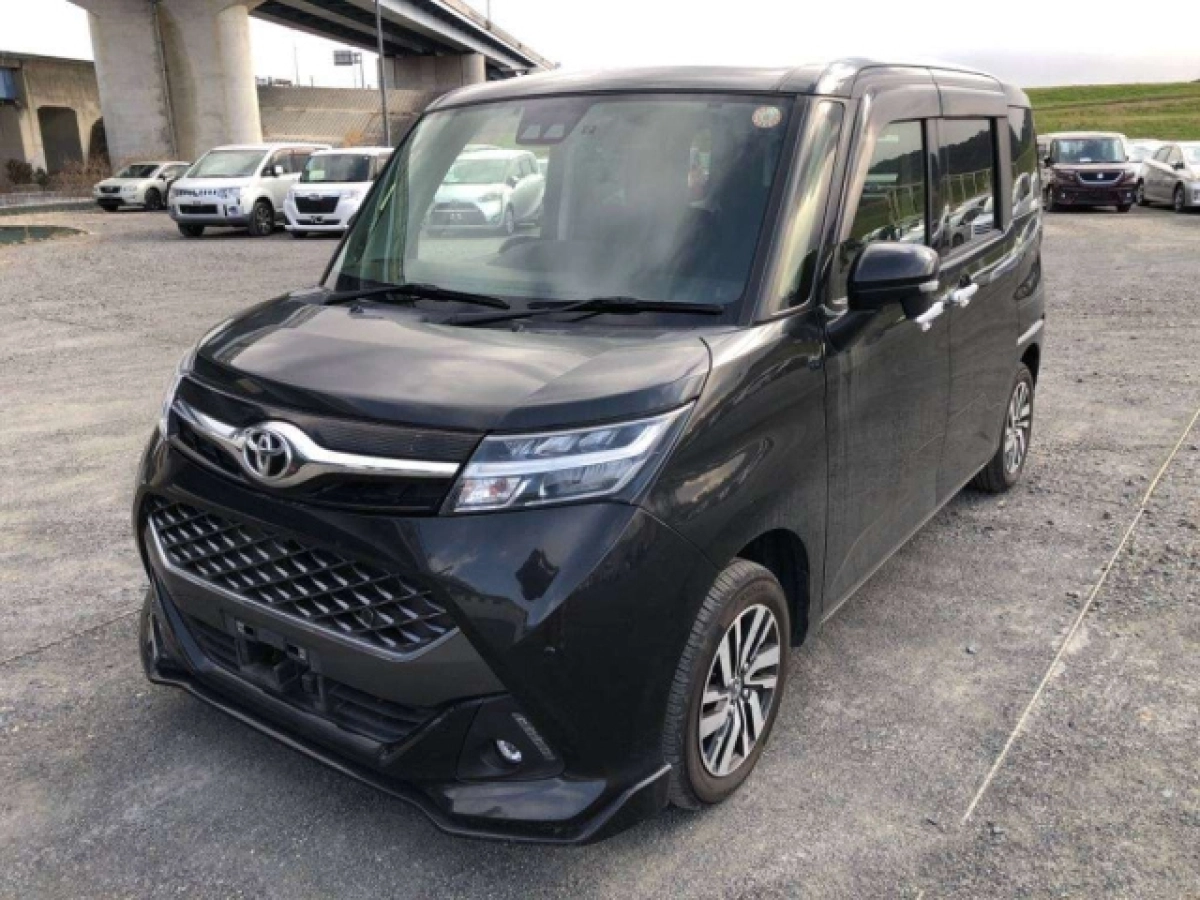 TOYOTA TANK M900A 2019