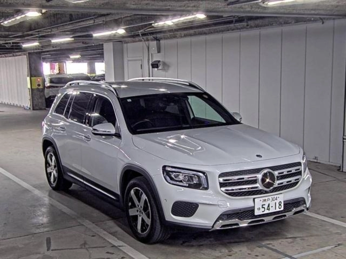 MERCEDES BENZ GLB 247684M 2023