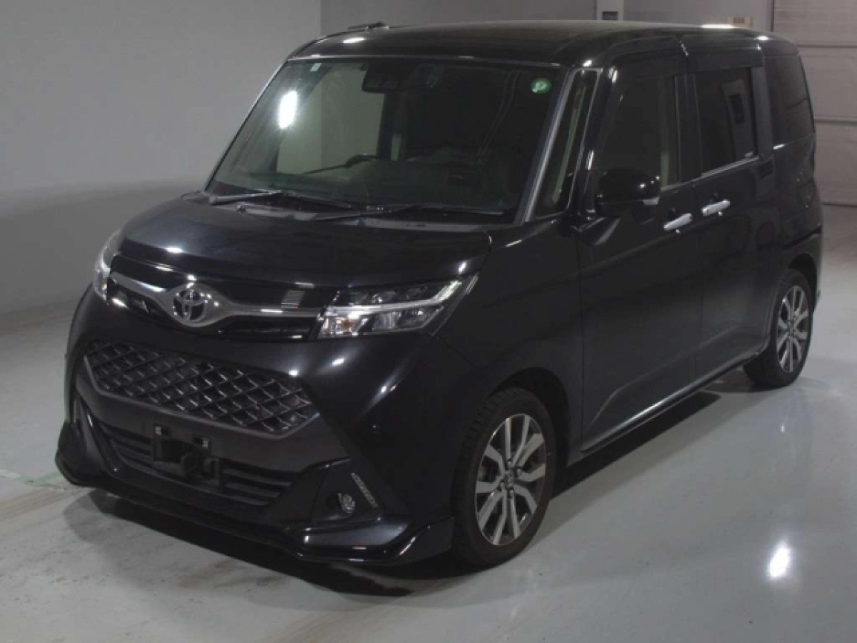 TOYOTA TANK M900A 2019