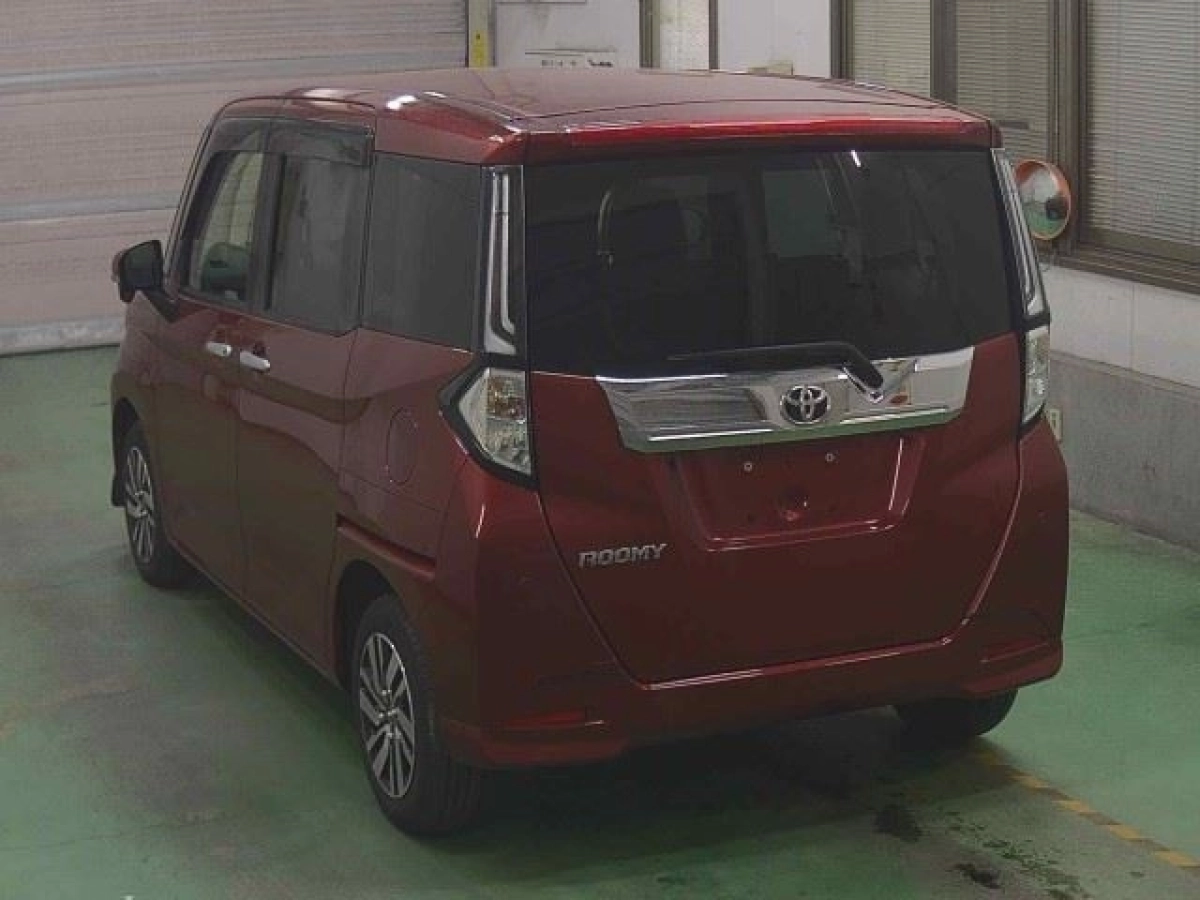 TOYOTA ROOMY