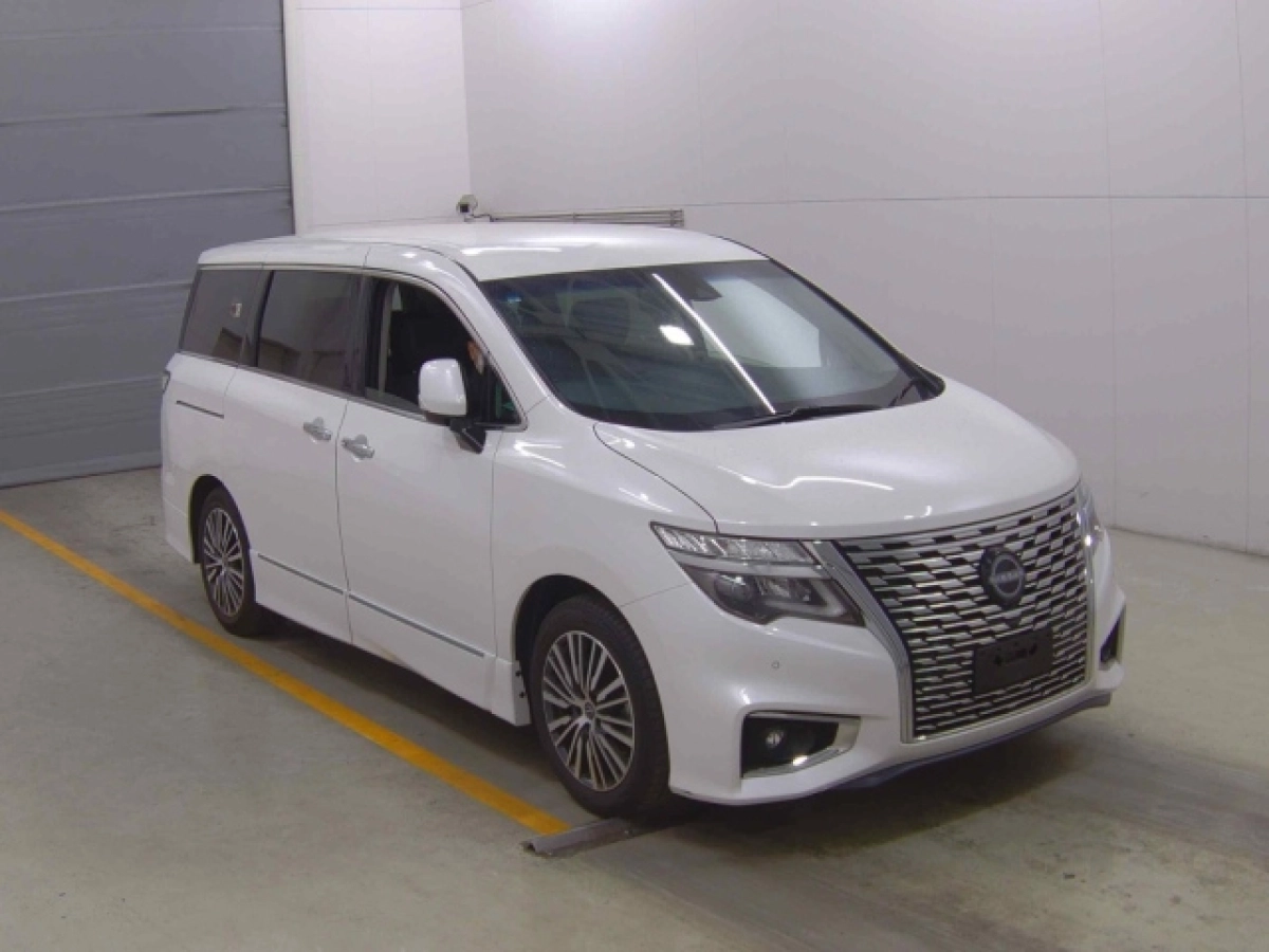 NISSAN ELGRAND TE52 2024