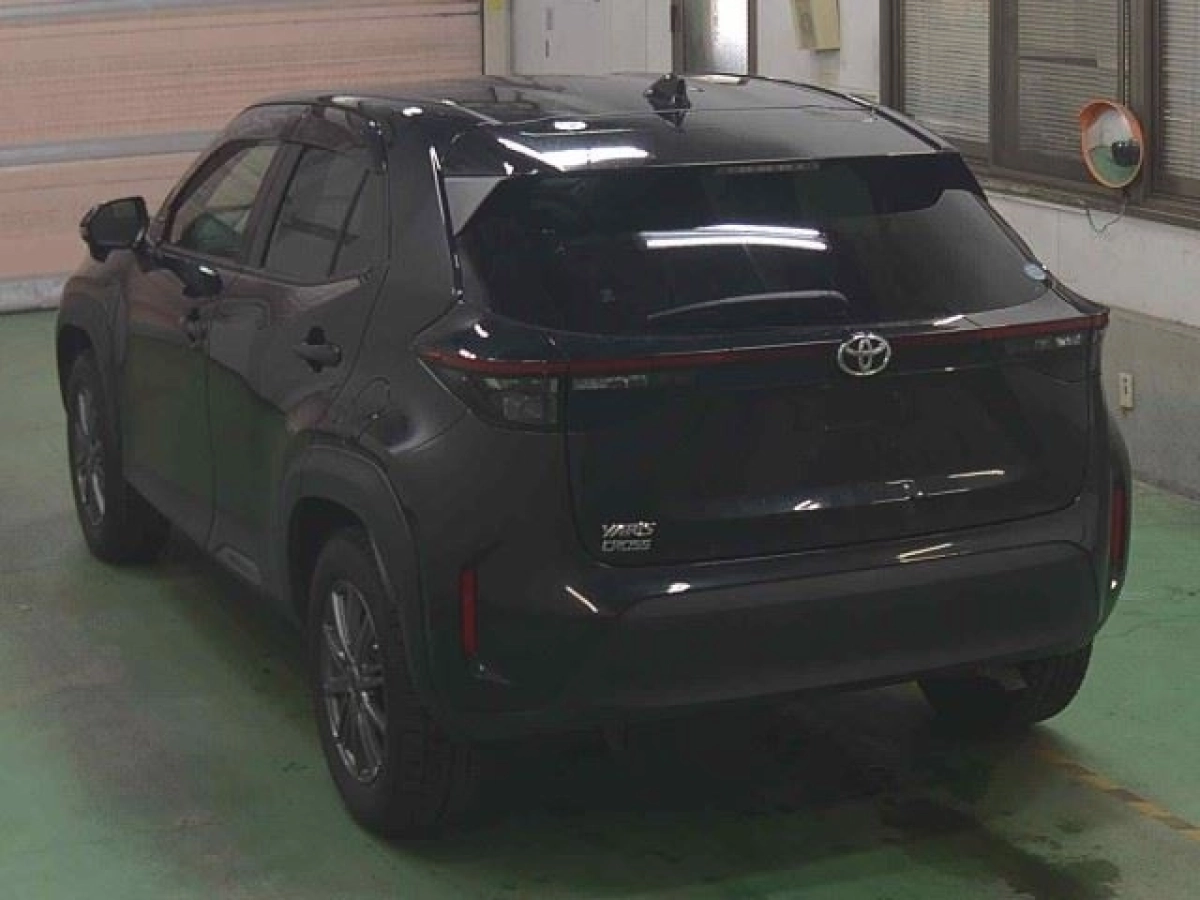 TOYOTA YARIS CROSS