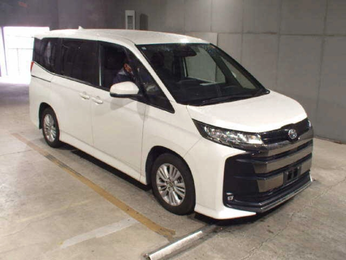 TOYOTA NOAH MZRA90W 2023
