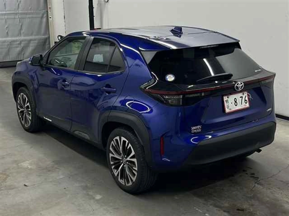 TOYOTA YARIS CROSS