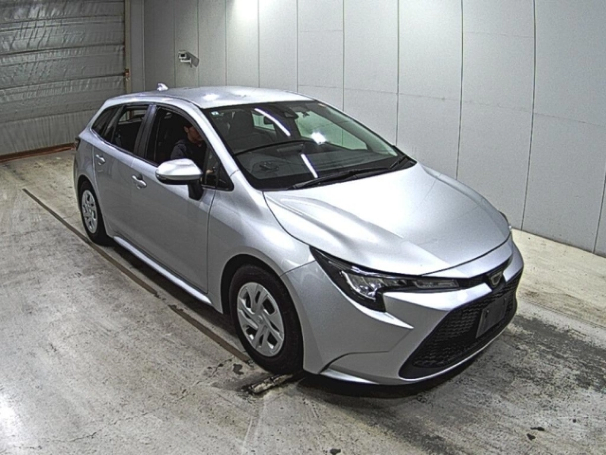 TOYOTA COROLLA TOURING ZRE212W 2022