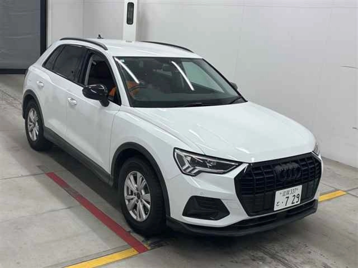 AUDI Q3 F3DFY 2023