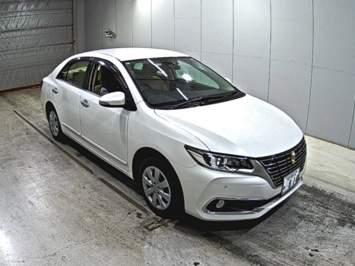 TOYOTA PREMIO