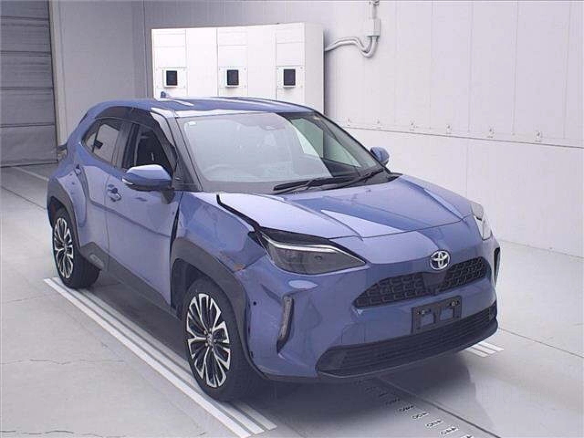 TOYOTA YARIS CROSS
