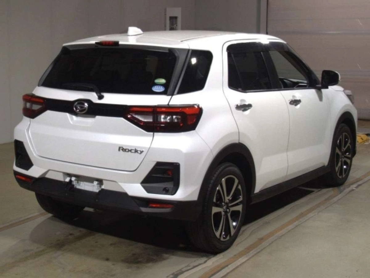 DAIHATSU ROCKY