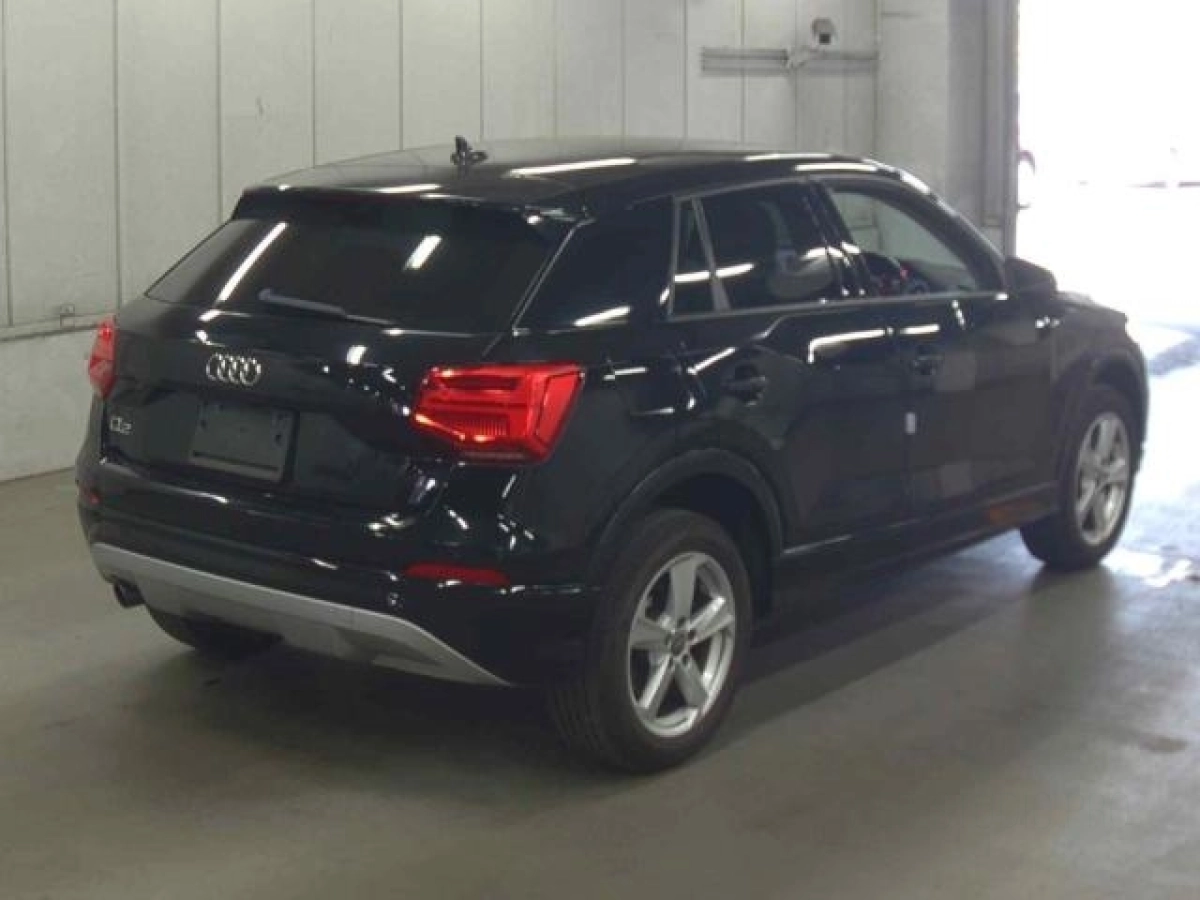 AUDI Q2
