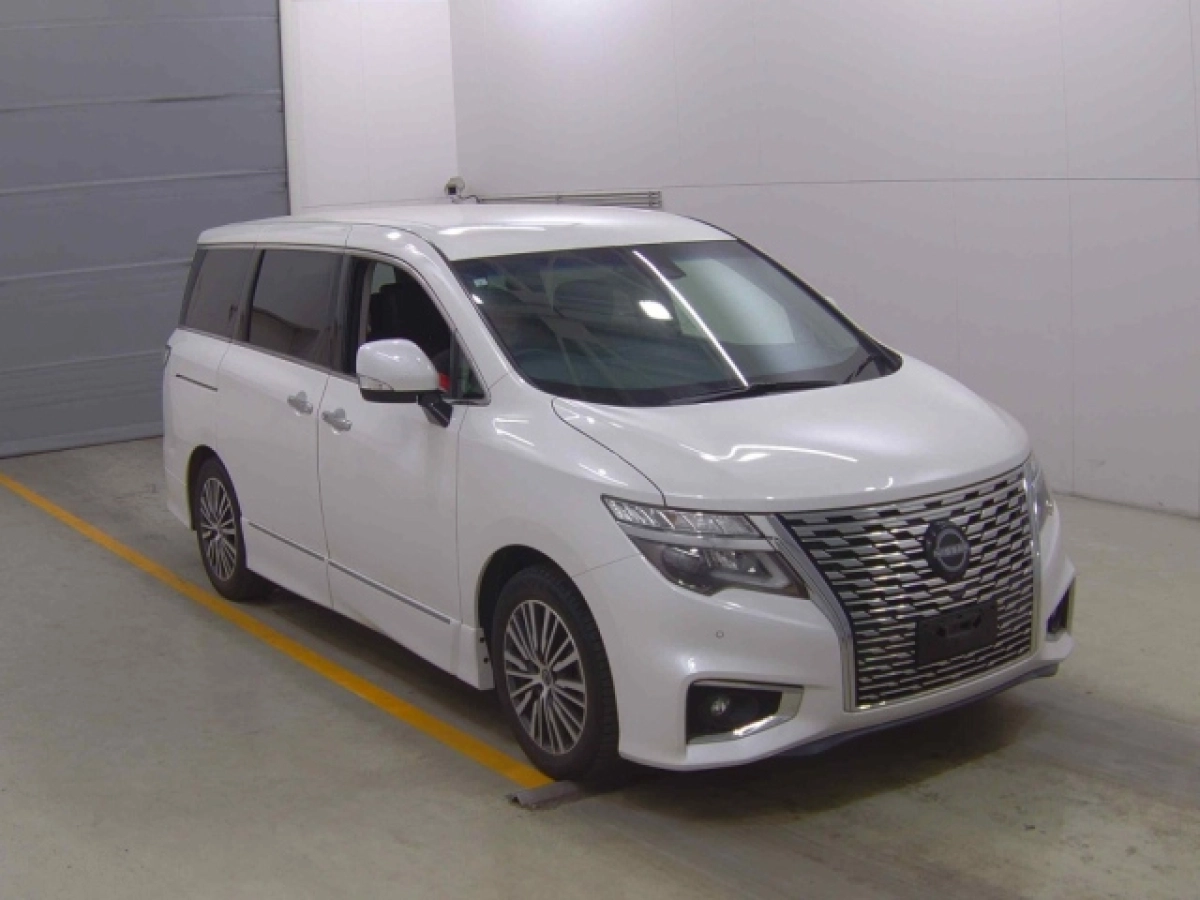 NISSAN ELGRAND TE52 2024