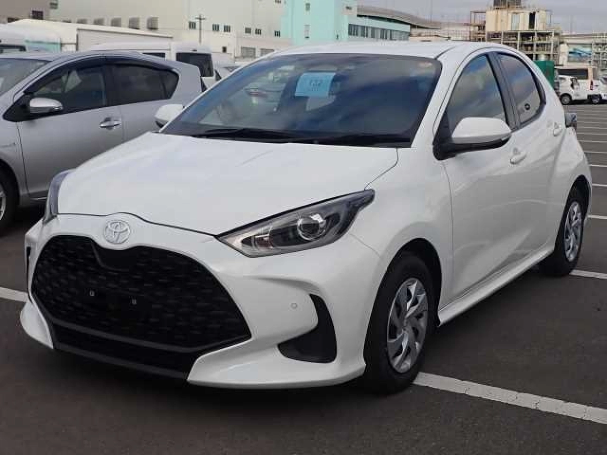 TOYOTA YARIS KSP210 2025