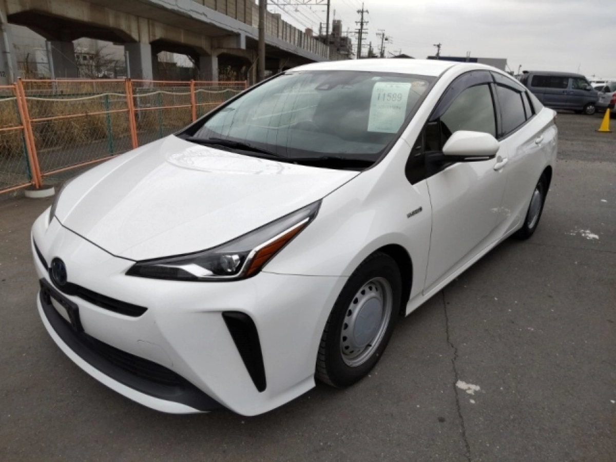 TOYOTA PRIUS ZVW51 2019
