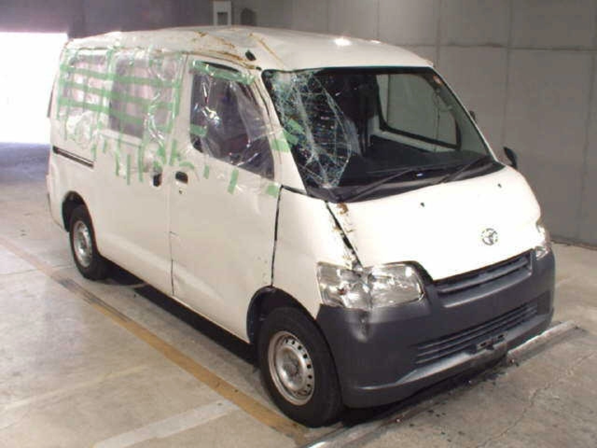 TOYOTA LITE ACE VAN S402M 2020