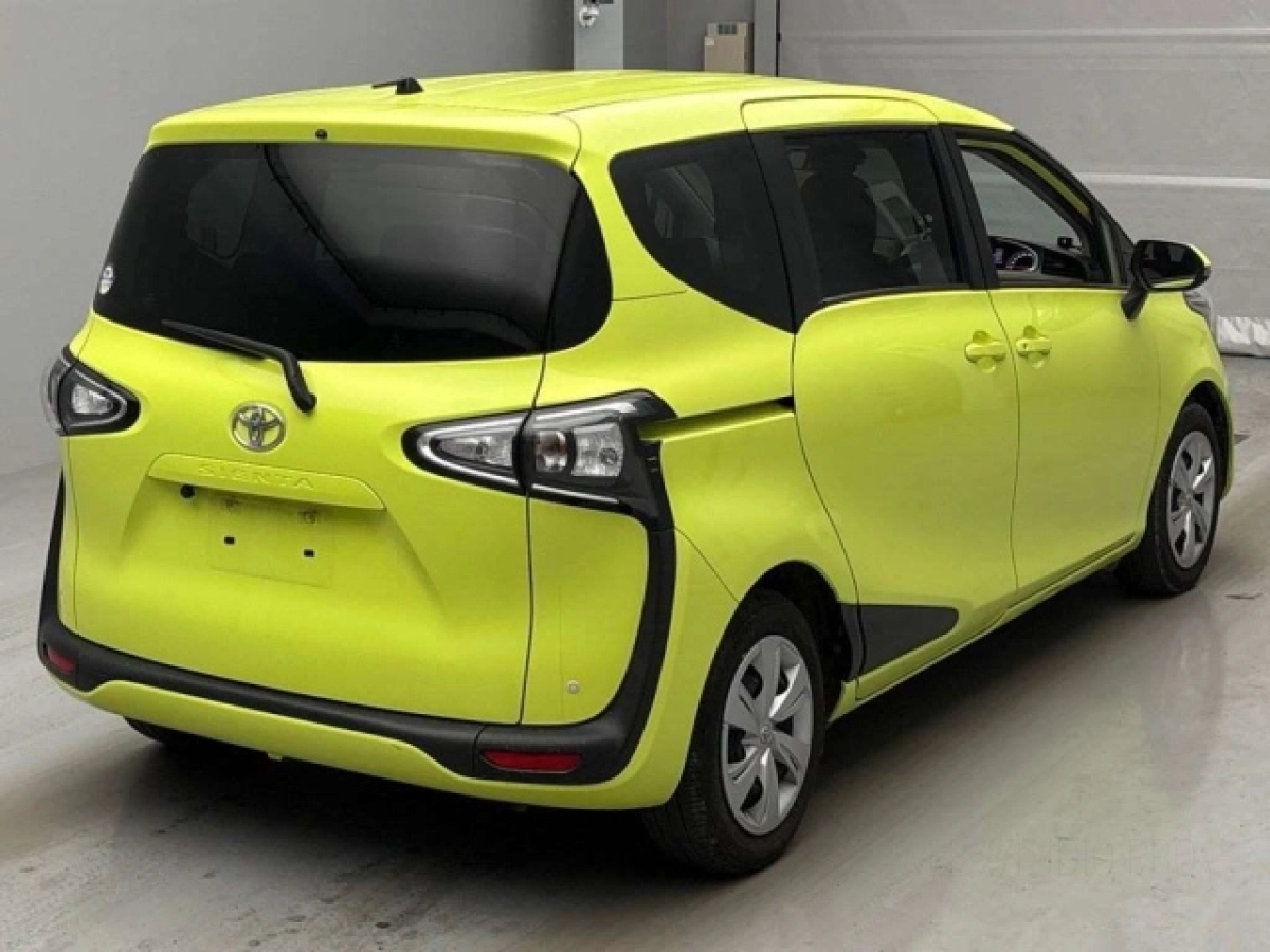 TOYOTA SIENTA