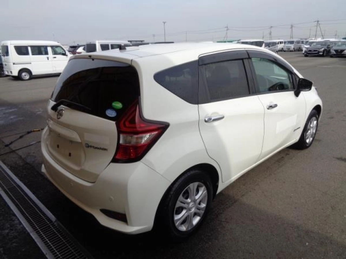 NISSAN NOTE