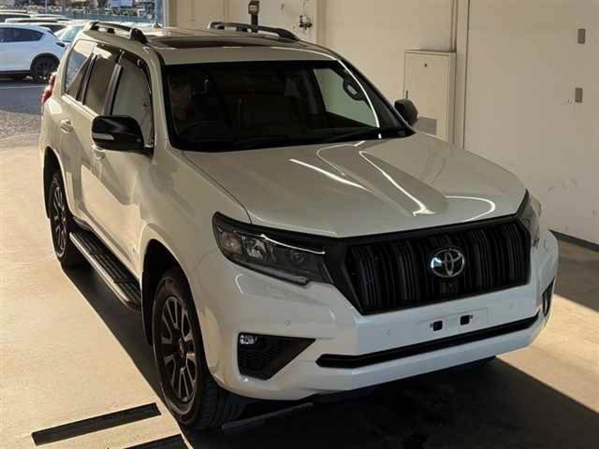 TOYOTA LAND CRUISER PRADO GDJ150W 2023