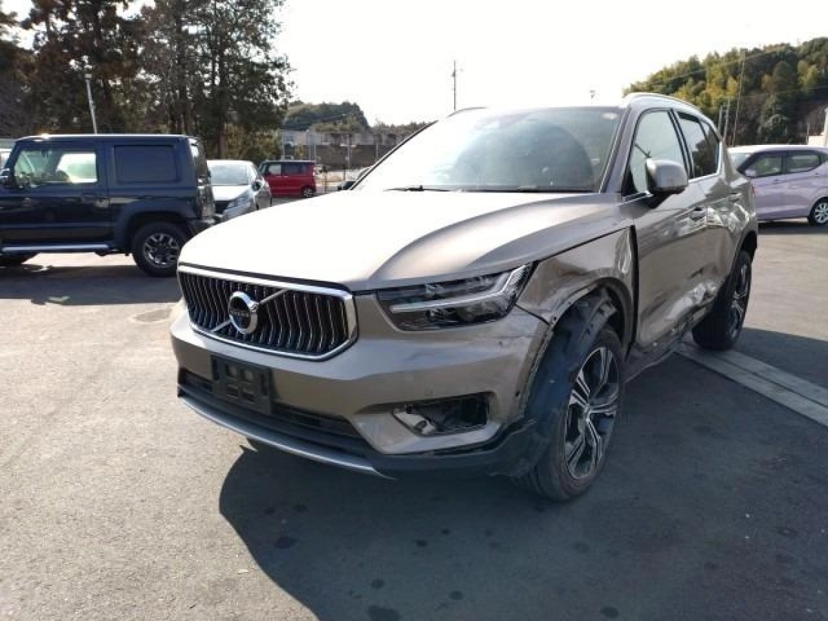 VOLVO XC40 XB420TXCM 2022