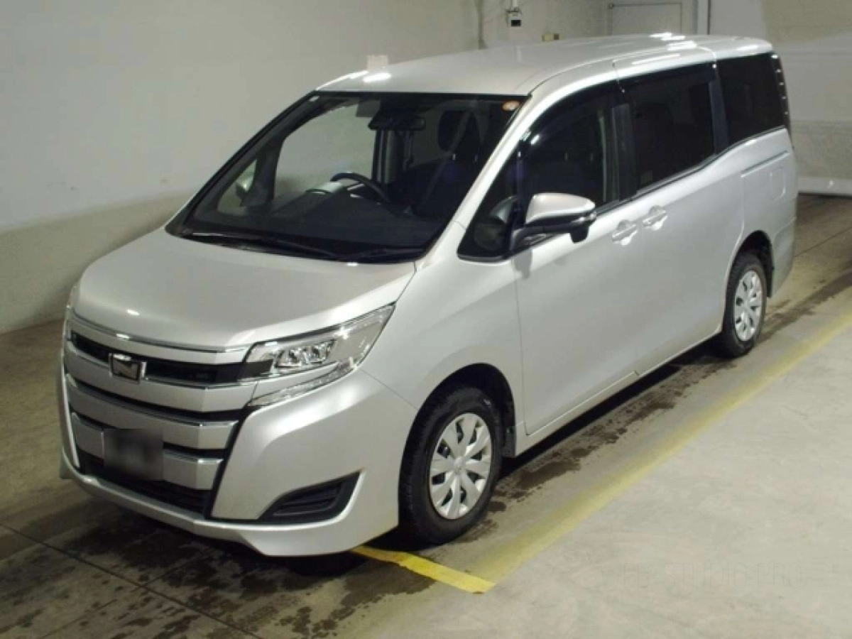 TOYOTA NOAH ZRR85G 2020