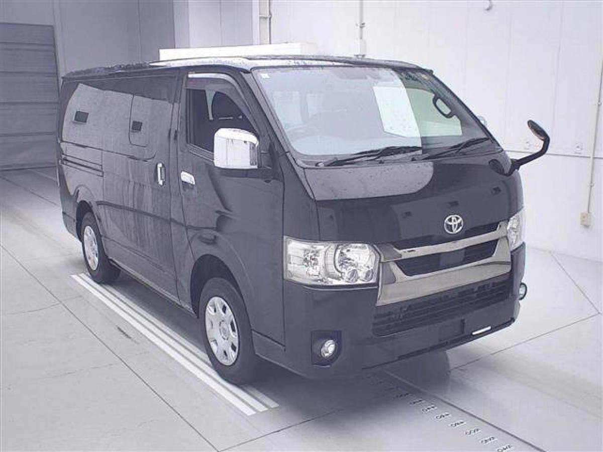 TOYOTA HIACE VAN GDH206V 2021