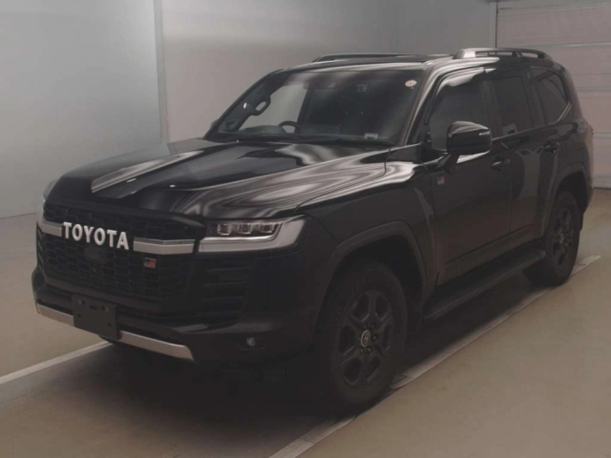 TOYOTA LAND CRUISER FJA300W 2023