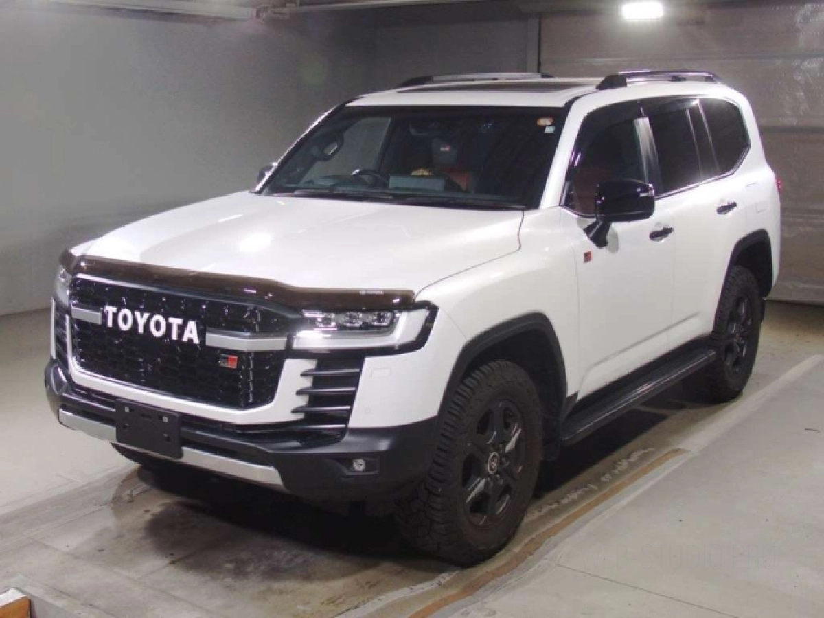 TOYOTA LAND CRUISER VJA300W 2023