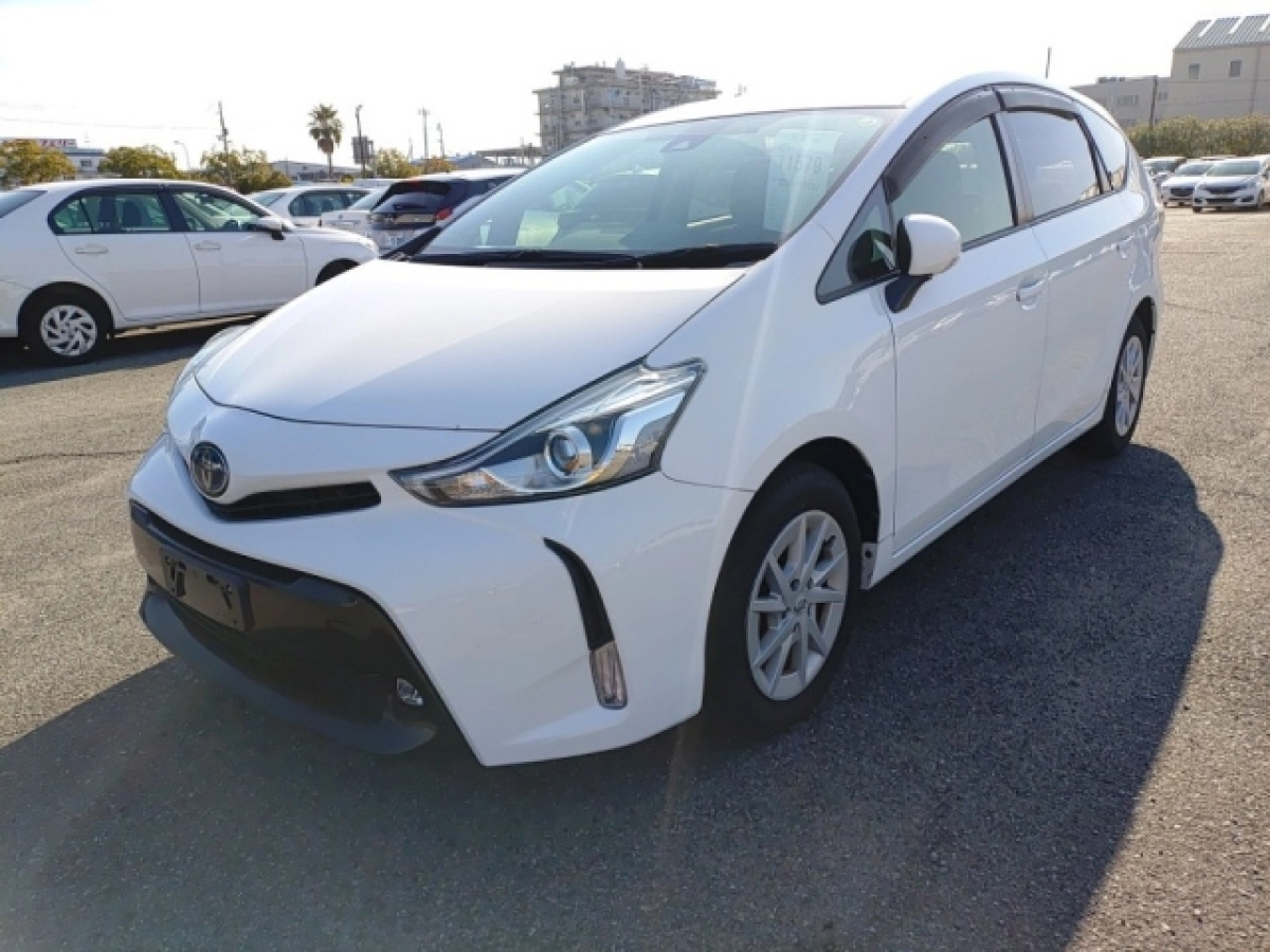 TOYOTA PRIUS ALPHA ZVW40W 2020