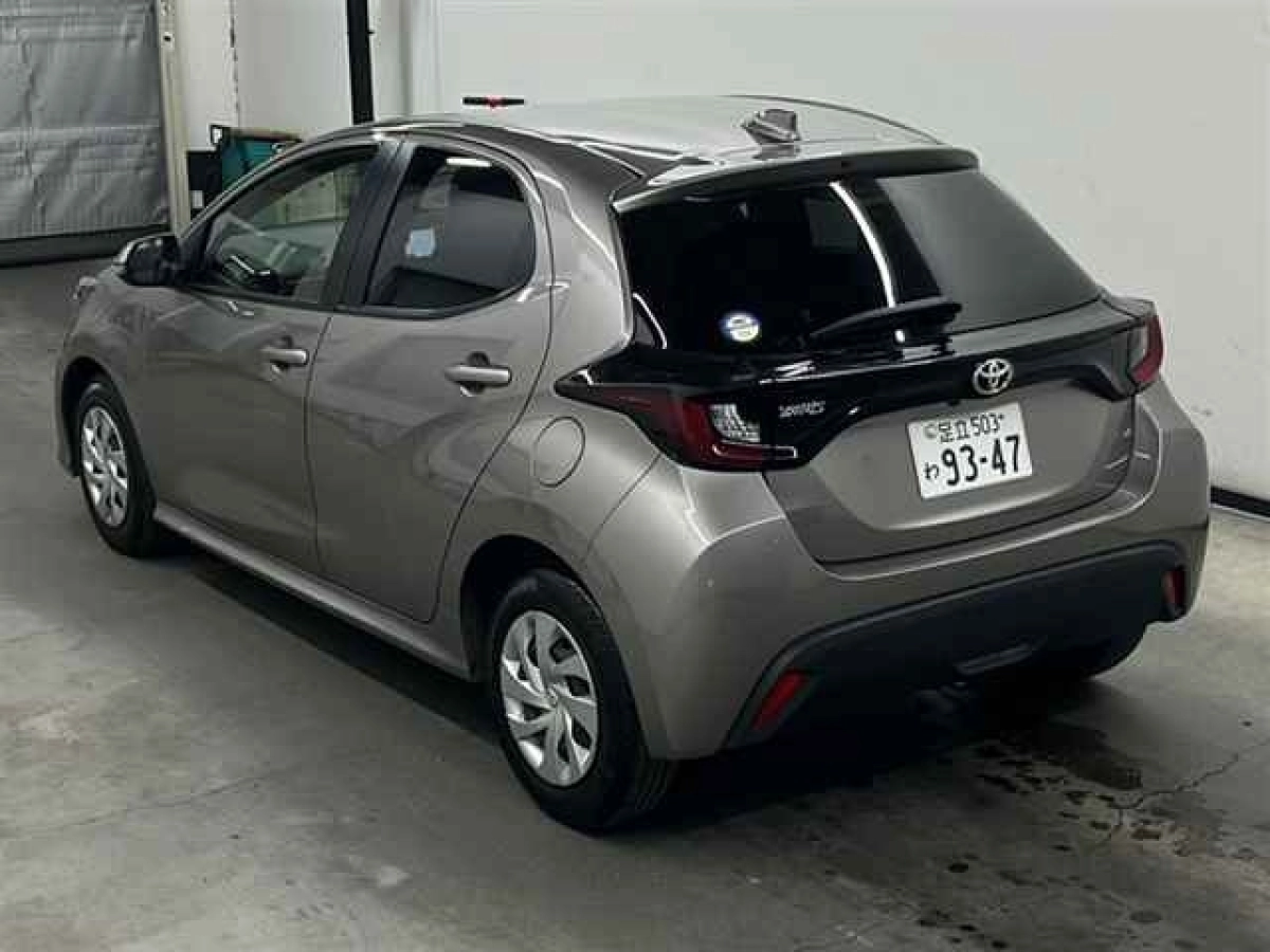 TOYOTA YARIS