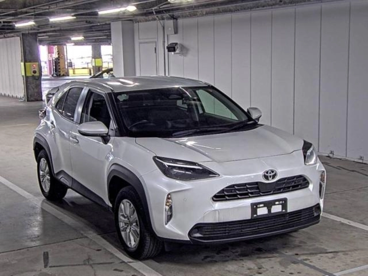 TOYOTA YARIS CROSS