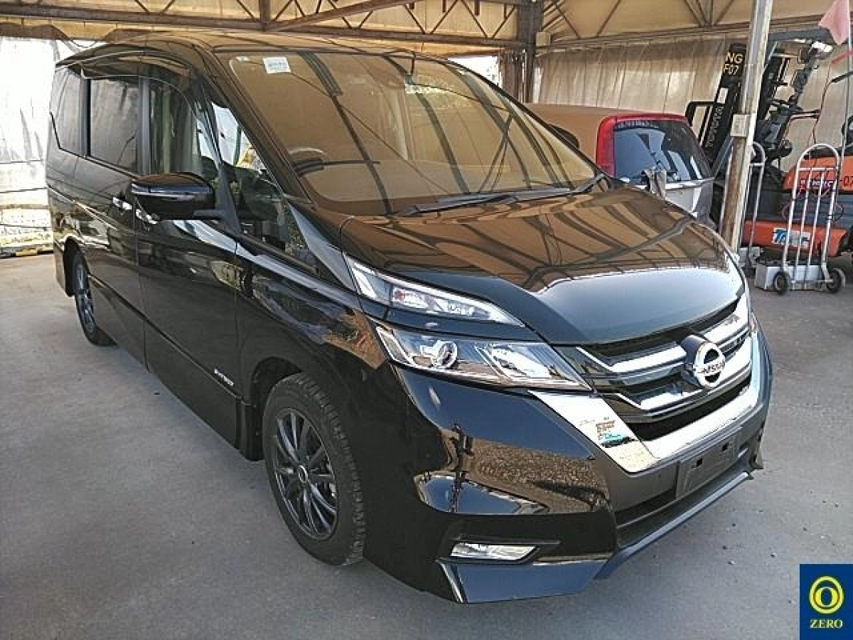 NISSAN SERENA
