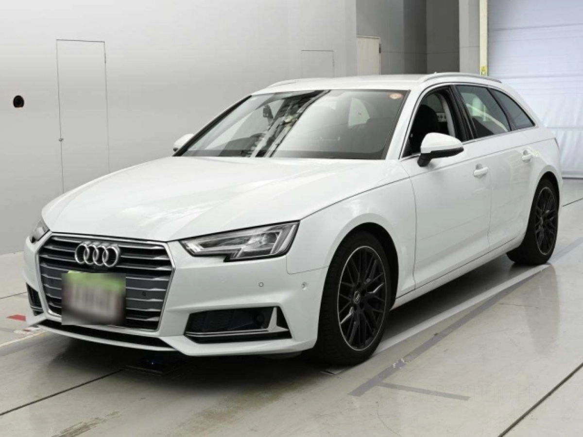 AUDI A4 8WCVN 2019