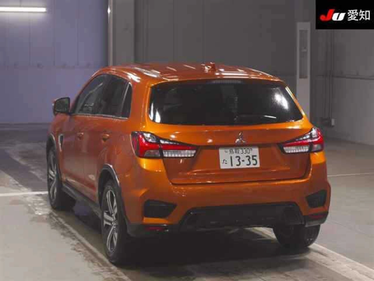 MITSUBISHI RVR