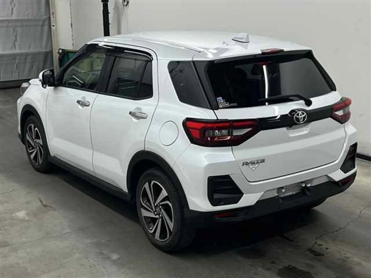 TOYOTA RAIZE